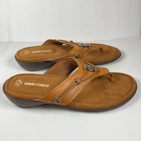 Minnetonka Women's Silverthorne 360 Sandal/Flip Flops Cognac - Picture 5 of 8